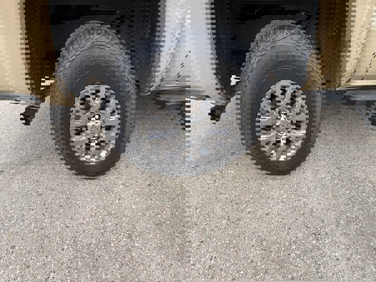 Used 2019 Toyota Tacoma SR5 RWD image 13