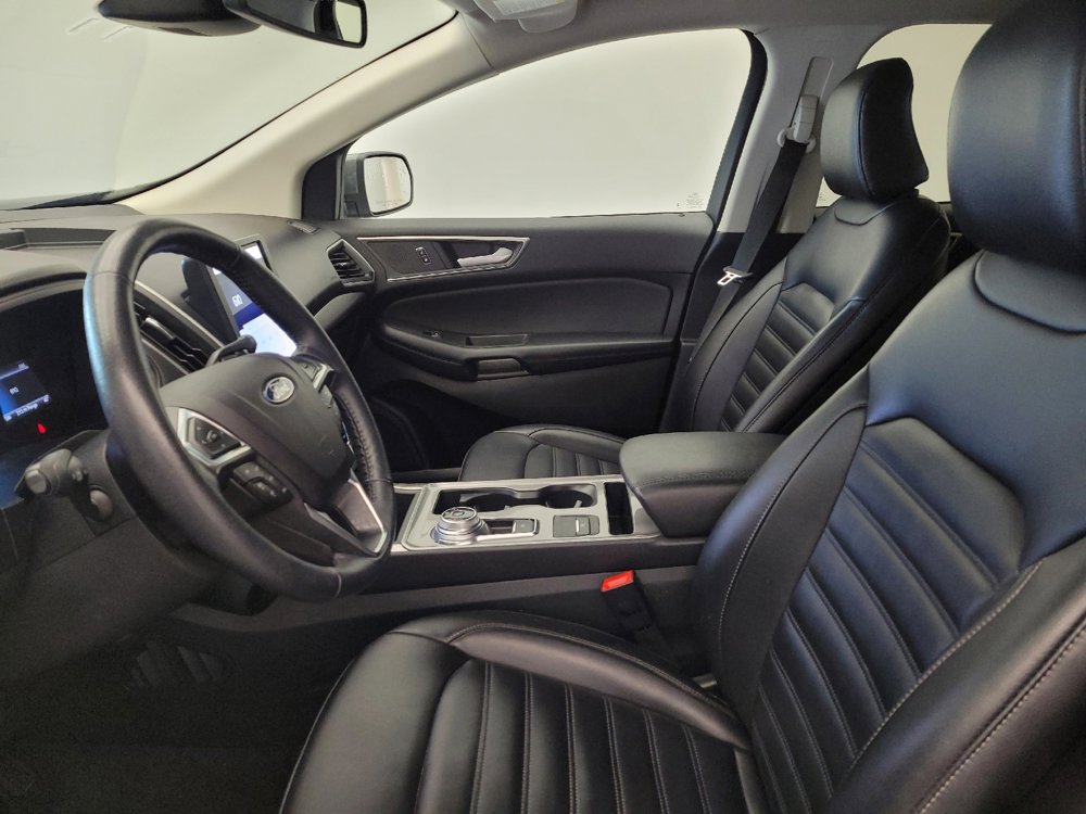 Used 2023 Ford Edge SEL image 17