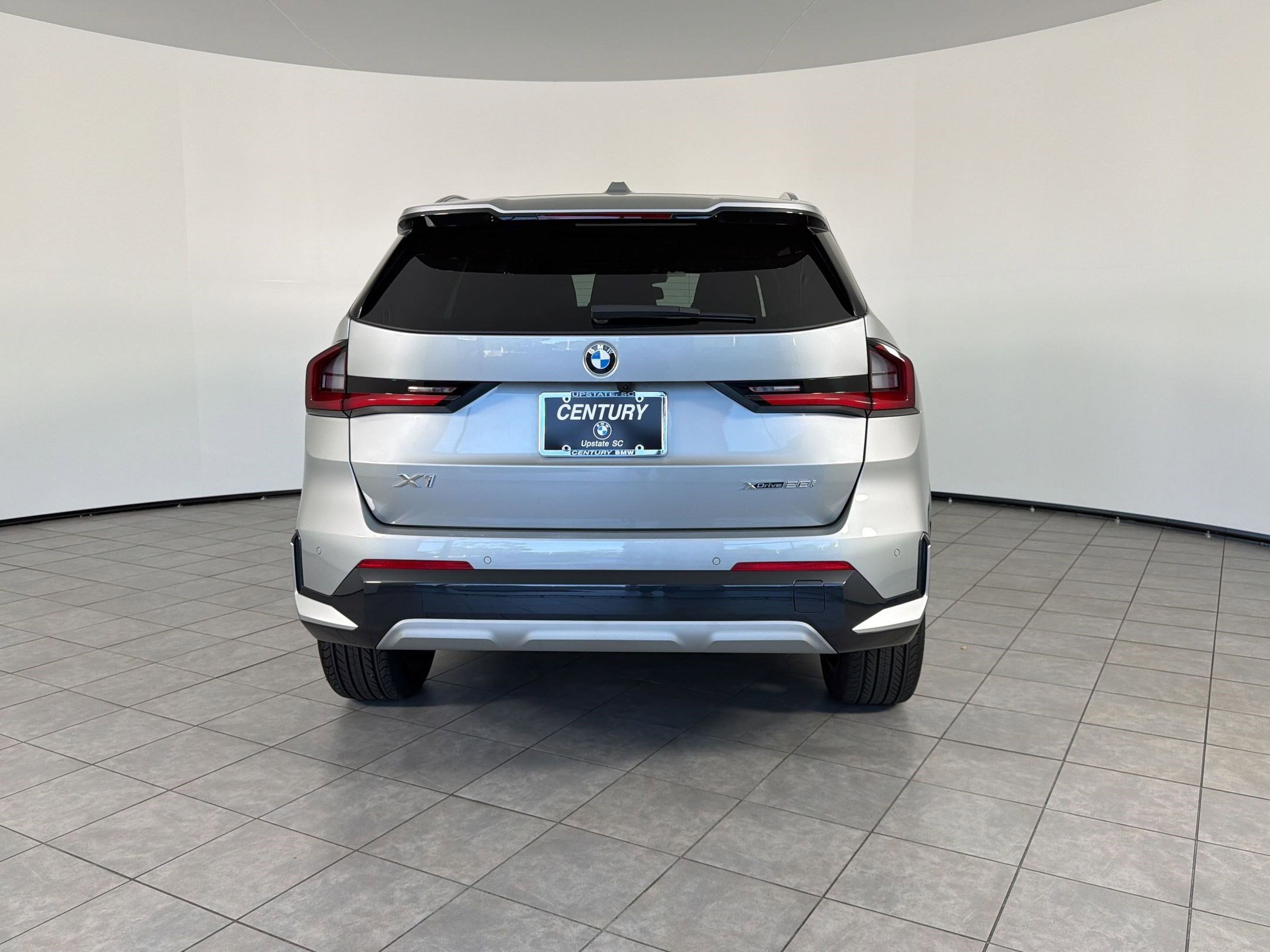 Certified 2025 BMW X1 xDrive28i AWD/4WD image 10