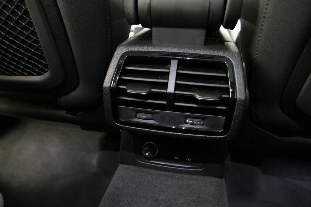 Certified 2025 Audi Q3 2.0T Premium Plus w/ Premium Plus Package image 31