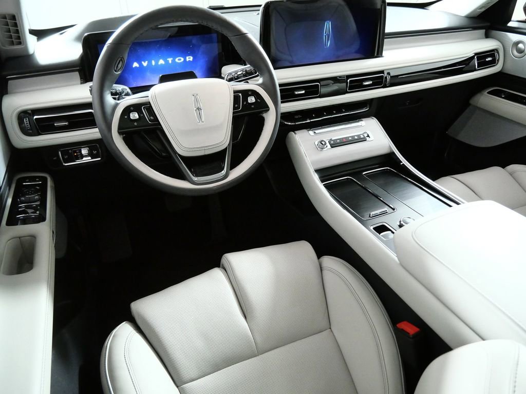 New 2026 Lincoln Aviator Reserve AWD/4WD image 4