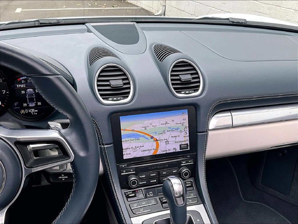 Used 2019 Porsche 718 Boxster RWD image 10