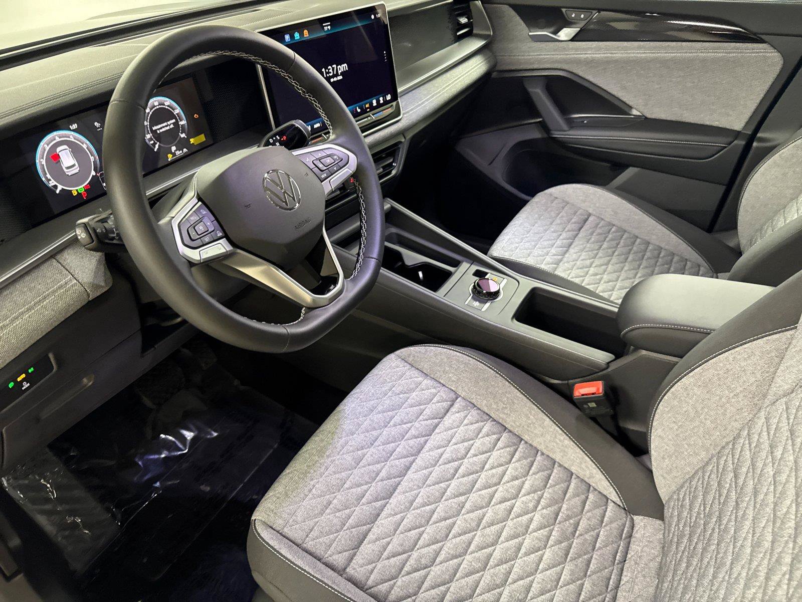 New 2026 Volkswagen Tiguan S AWD/4WD image 9