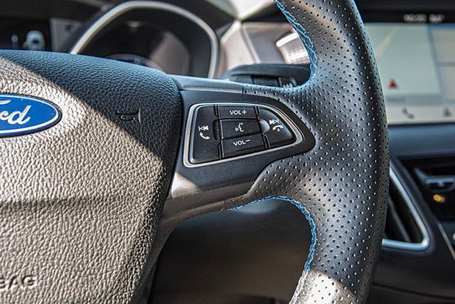 Used 2017 Ford Focus RS AWD/4WD image 10