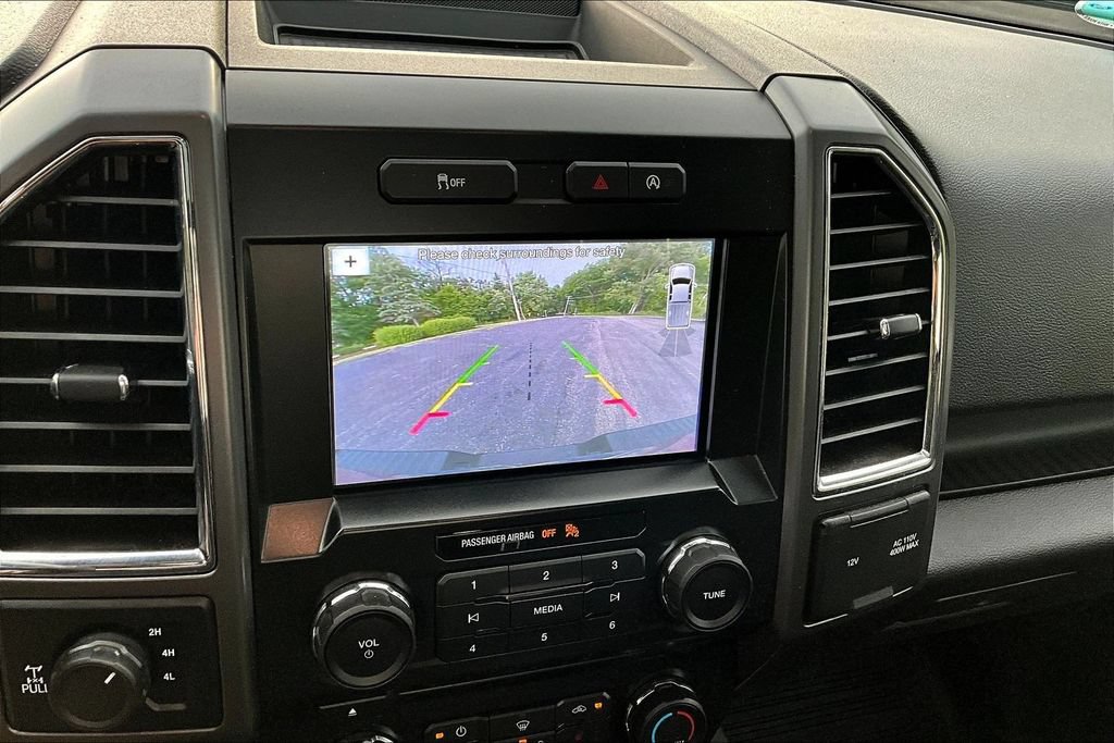 Used 2016 Ford F150 XLT w/ Equipment Group 302A Luxury AWD/4WD image 18