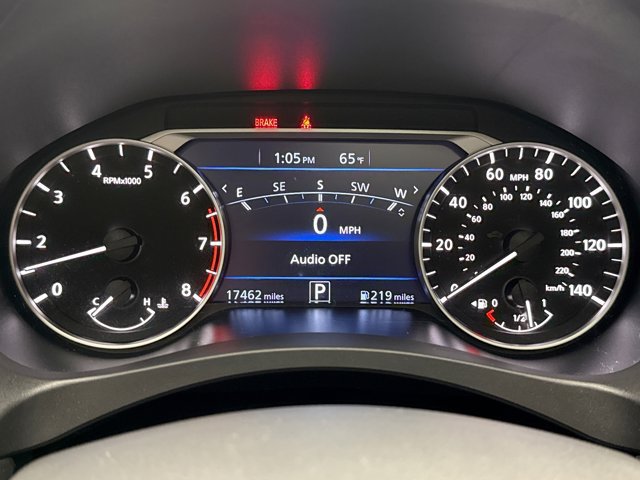 Used 2023 Nissan Altima 2.5 SR w/ SR Premium Package FWD image 13