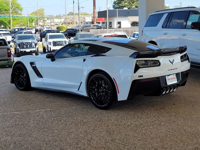 Used 2016 Chevrolet Corvette Z06 w/ 3LZ Preferred Equipment Group image 6