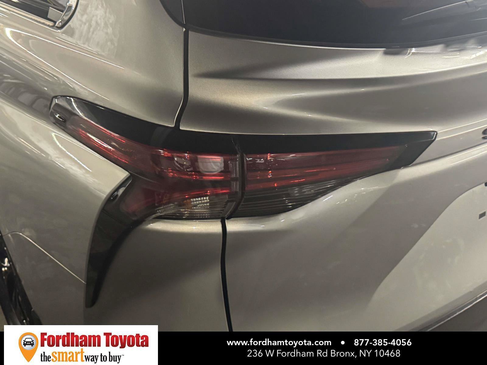 Used 2021 Toyota Sienna LE FWD image 10