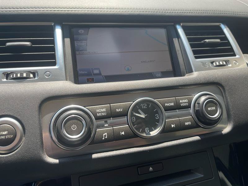 Used 2011 Land Rover Range Rover Sport Supercharged AWD/4WD image 30