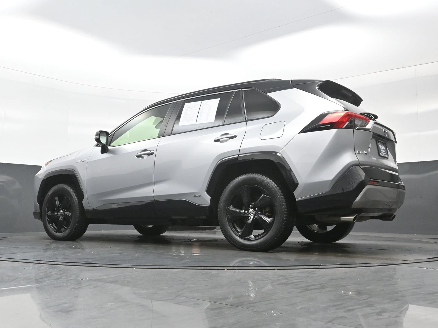 Used 2020 Toyota RAV4 XSE w/ XSE Grade Weather Package AWD/4WD image 29