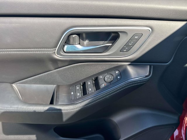 New 2026 Nissan Rogue Platinum AWD/4WD image 23