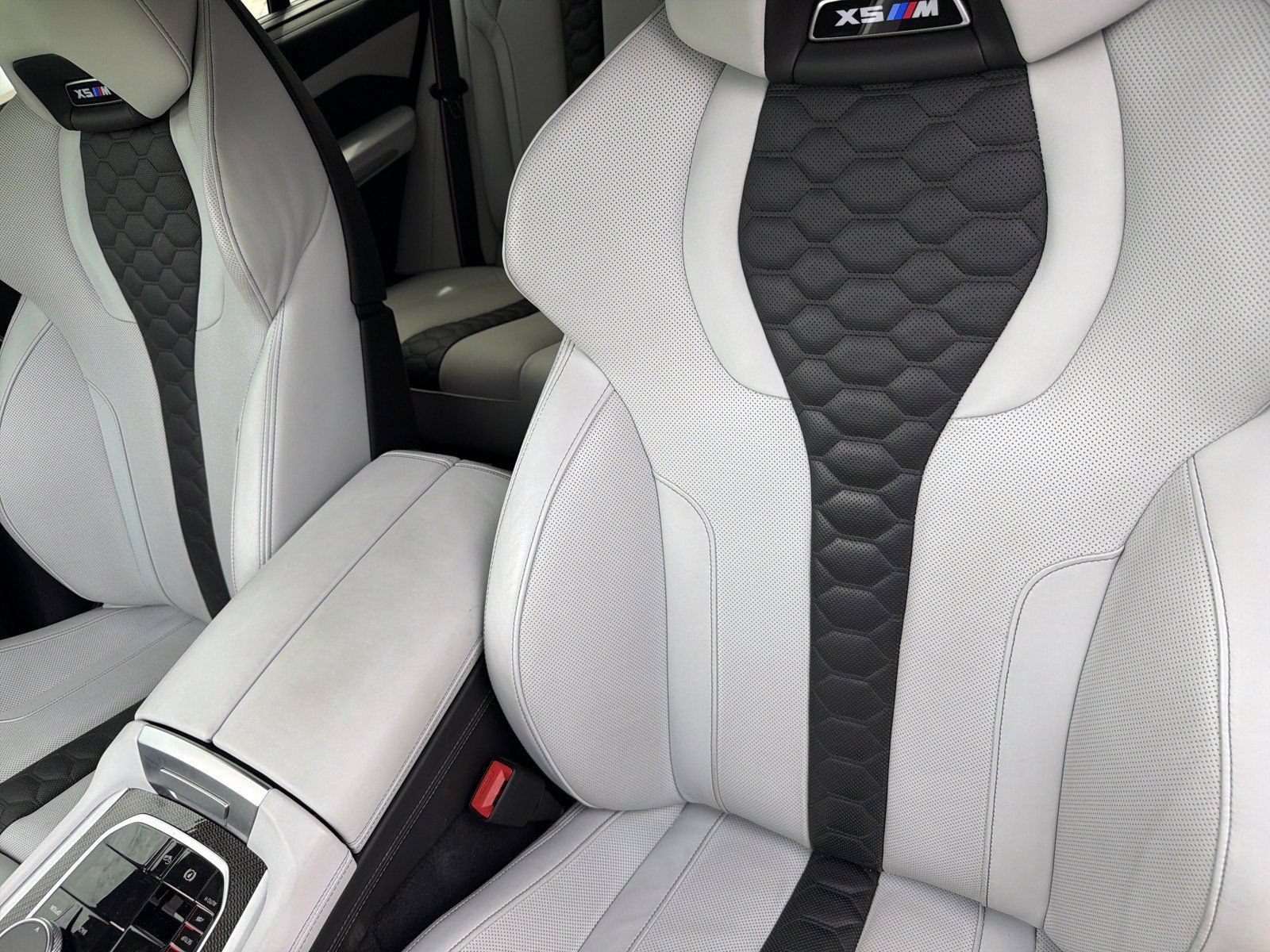 Used 2022 BMW X5 M w/ Competition Package 2 AWD/4WD image 24