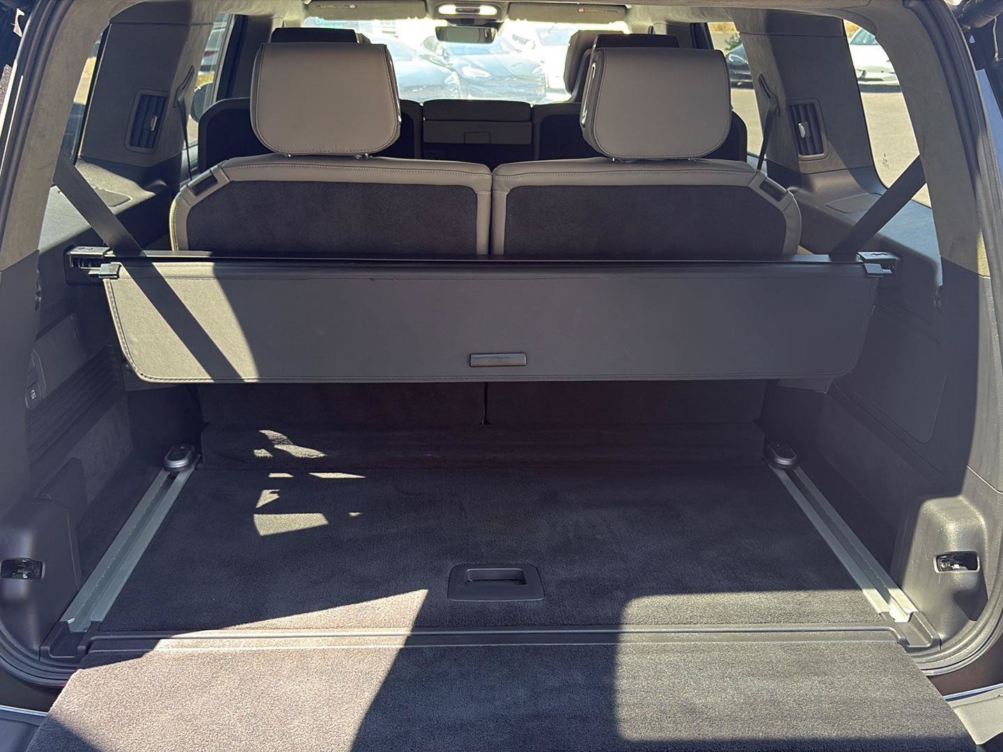 Used 2024 Rivian R1S Adventure AWD/4WD image 21