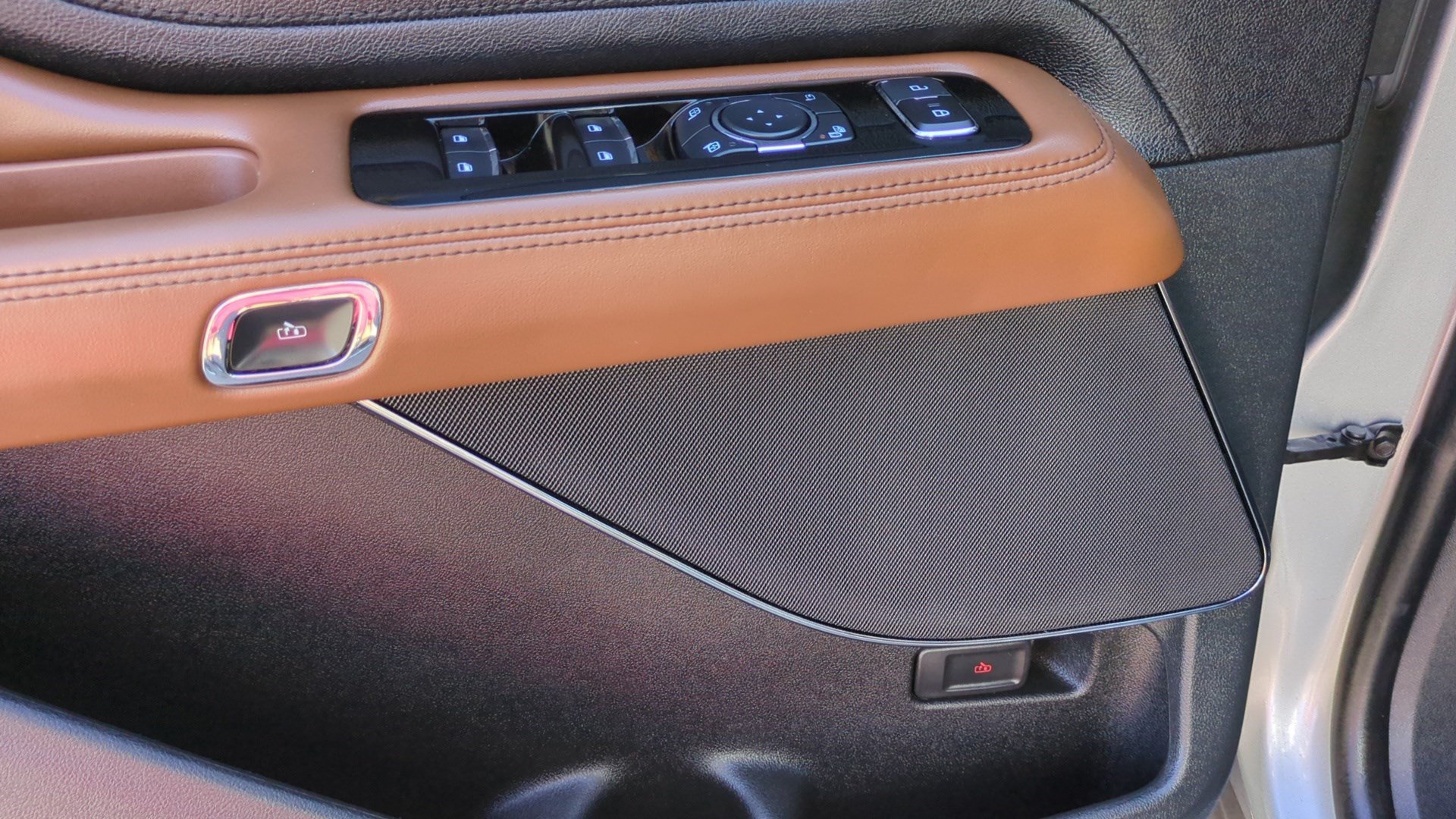 Used 2023 Lincoln Aviator Reserve w/ Equipment Group 201A RWD image 13