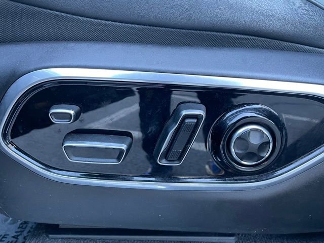 Used 2021 Jeep Grand Cherokee L Overland w/ Luxury Tech Group IV image 12