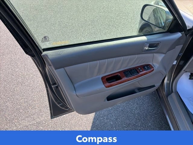 Used 2002 Toyota Camry XLE FWD image 17