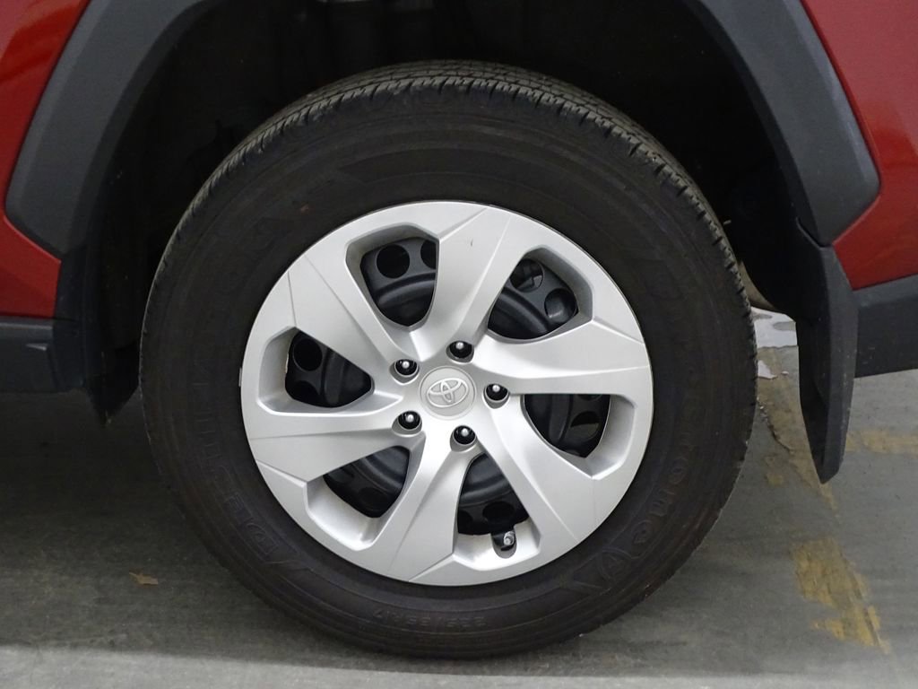 Used 2023 Toyota RAV4 LE image 37