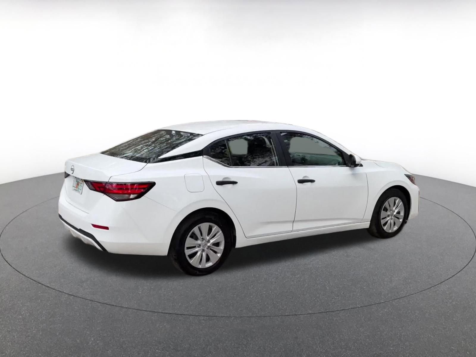 Used 2025 Nissan Sentra S FWD image 15
