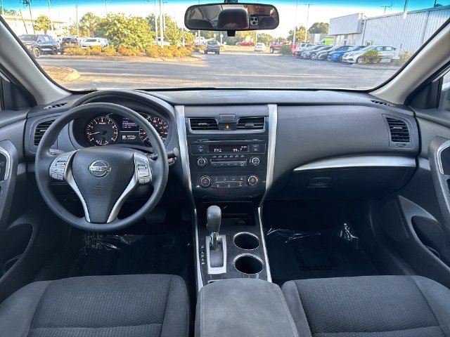 Used 2014 Nissan Altima 2.5 S FWD image 9