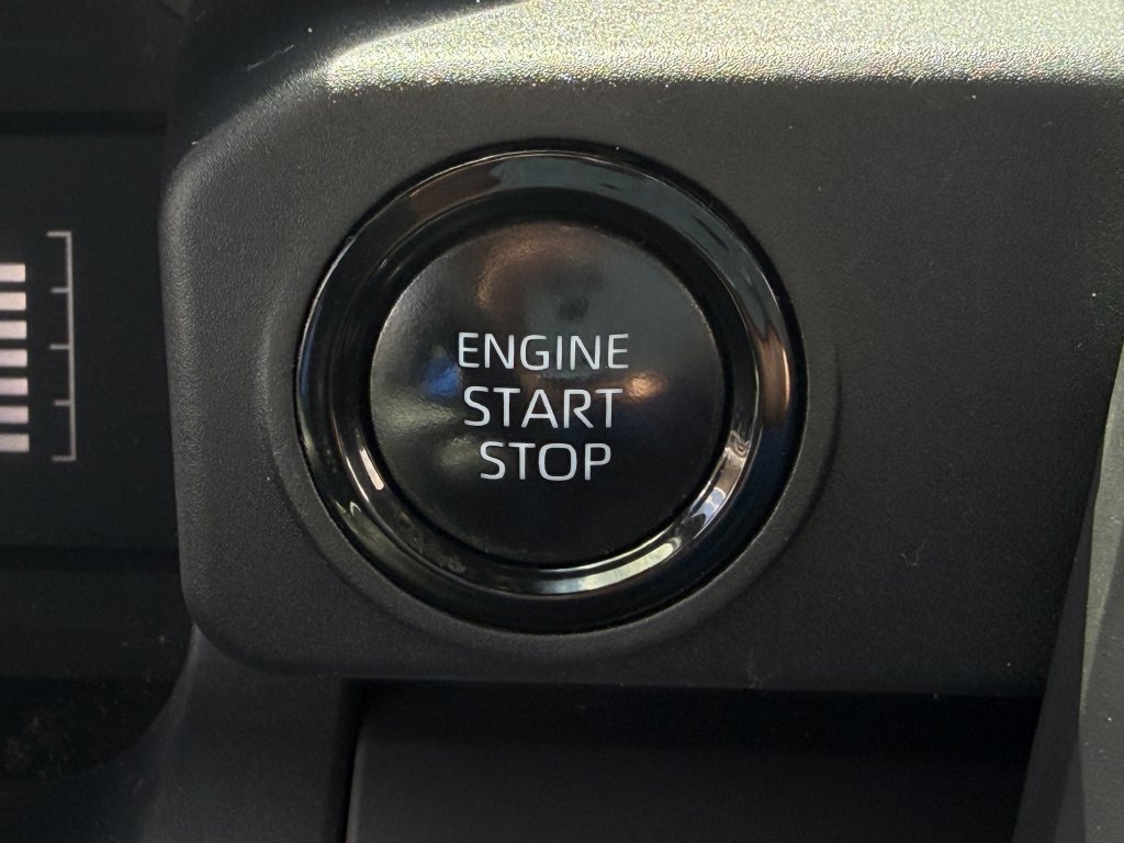 Used 2024 Toyota Tacoma SR5 AWD/4WD image 22