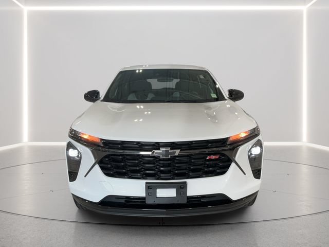 Used 2024 Chevrolet Trax RS w/ Driver Confidence Package FWD image 9