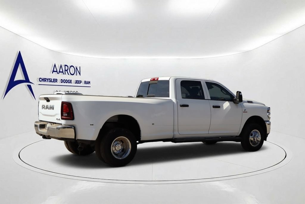 New 2026 RAM 3500 Tradesman AWD/4WD image 4