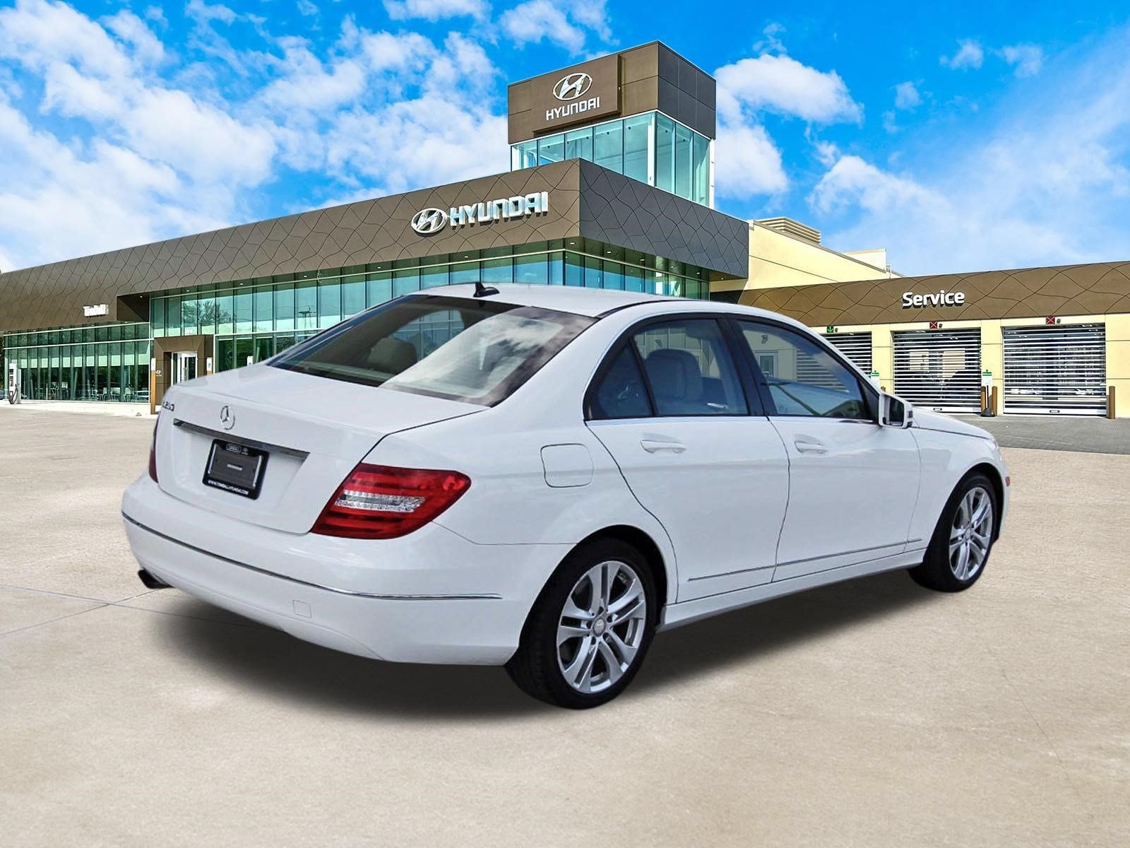 Used 2013 Mercedes-Benz C 250 Sedan image 5