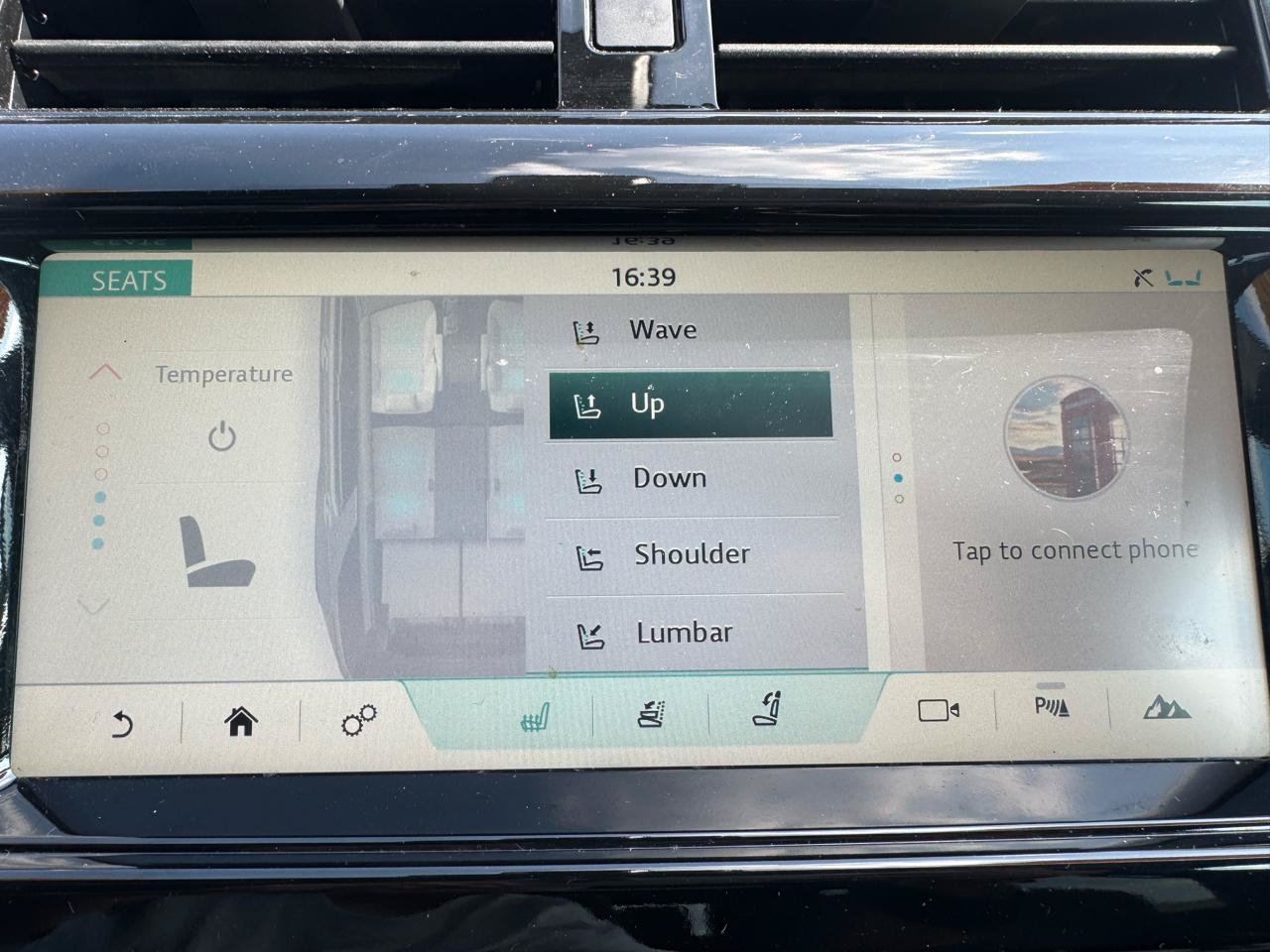 Used 2018 Land Rover Discovery HSE Luxury AWD/4WD image 17