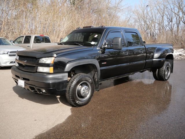 Used 2004 Chevrolet Silverado 3500 4x4 Crew Cab w/ Heavy-Duty Power Package image 3