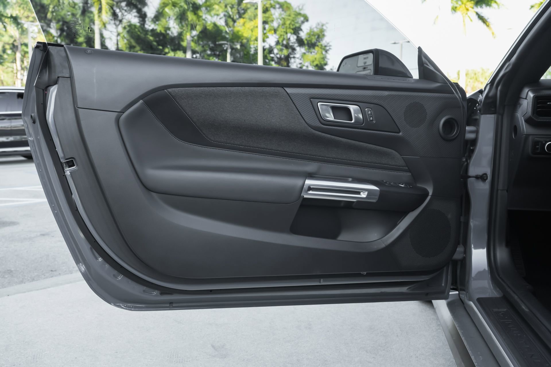 Used 2024 Ford Mustang EcoBoost image 14