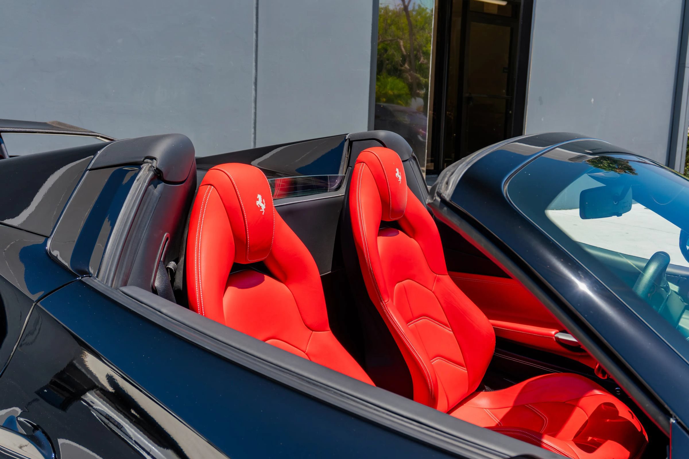 Used 2018 Ferrari 488 Spider RWD image 13