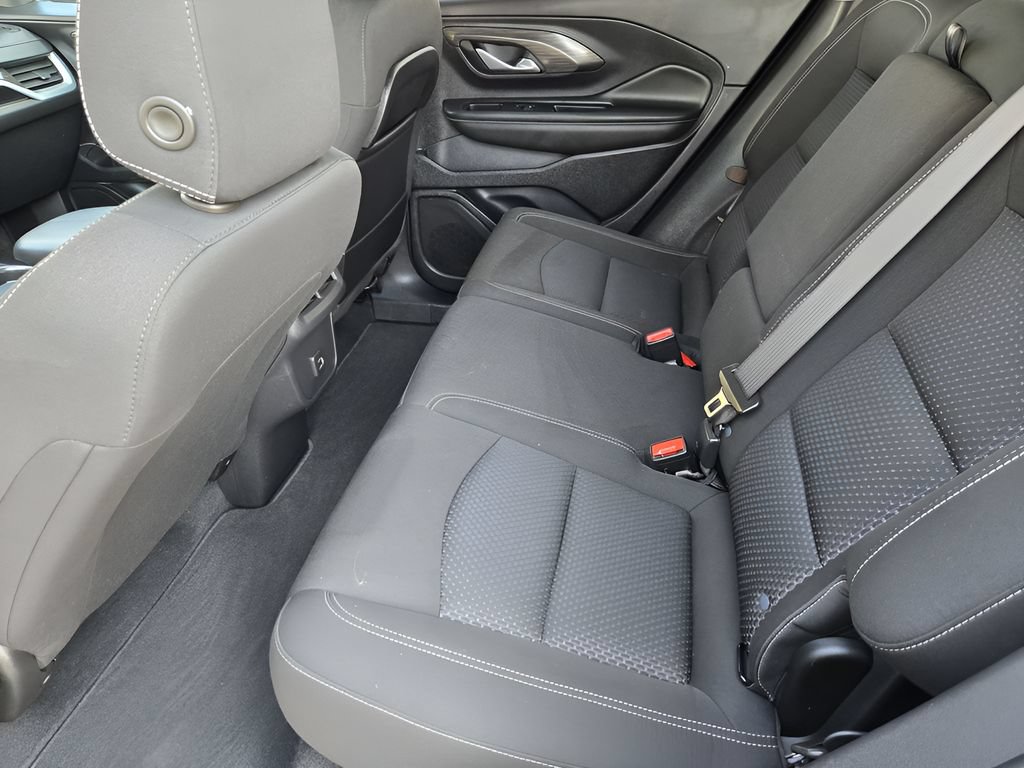 Used 2024 GMC Terrain SLE AWD/4WD image 29