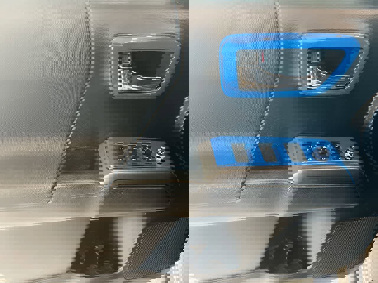 Certified 2018 Toyota Tacoma TRD Sport w/ Technology Package image 13