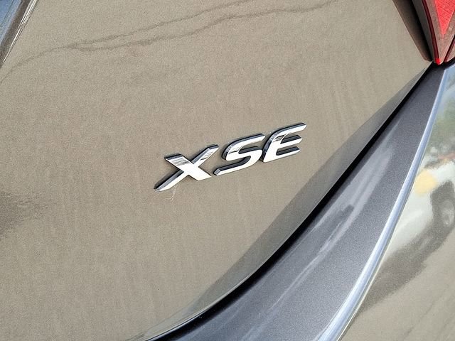 Used 2018 Toyota Corolla XSE image 26