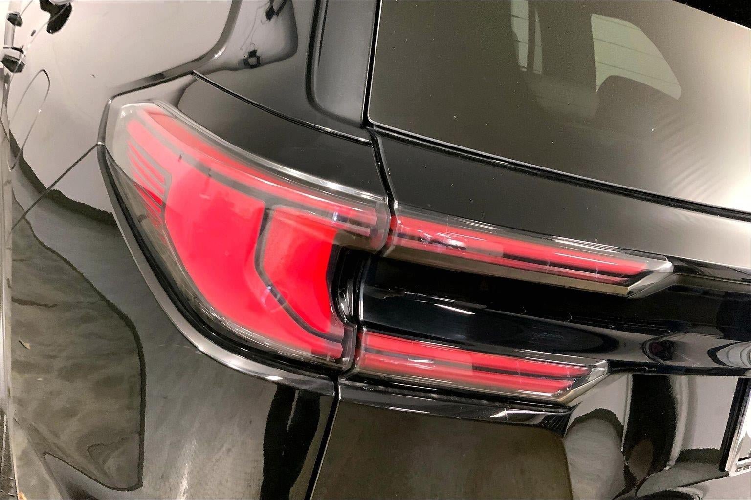 Used 2026 GMC Acadia Elevation FWD image 28
