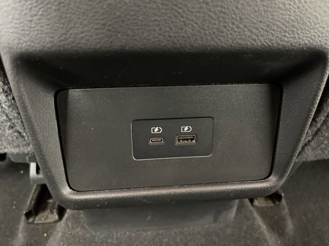 Used 2023 Nissan Rogue SV image 43