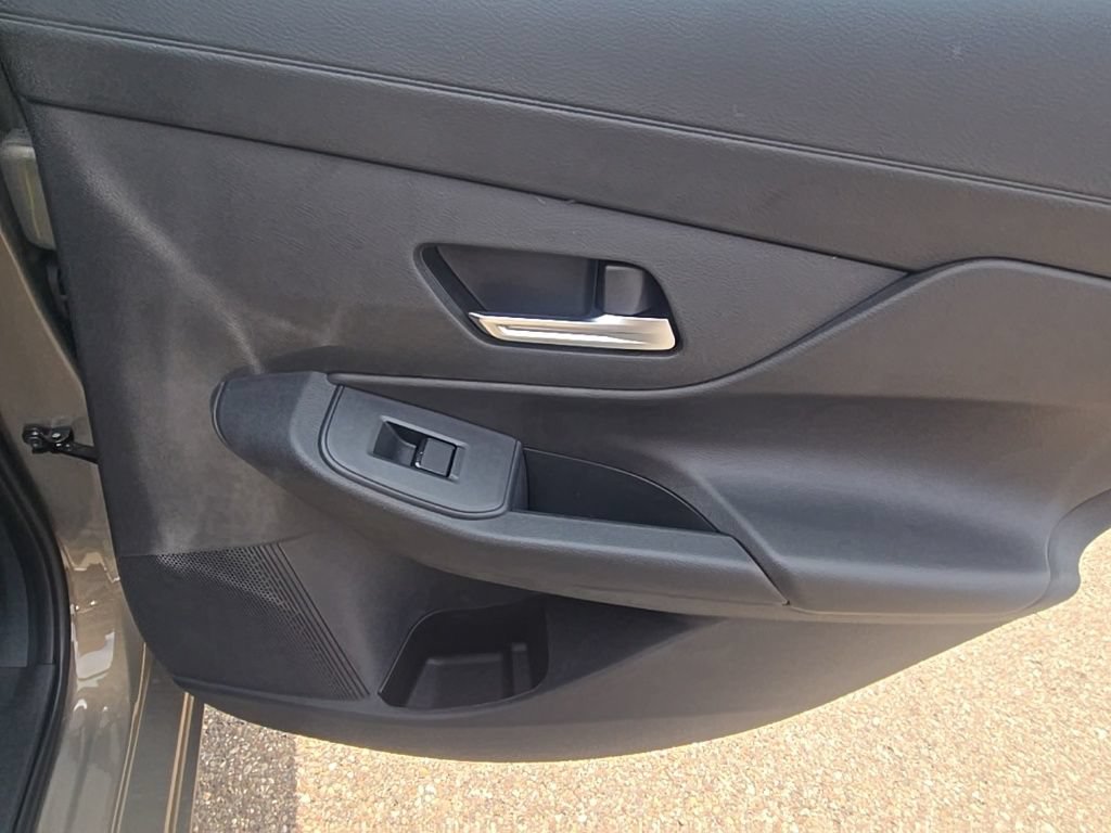 New 2026 Nissan Sentra SV w/ SV Convenience Package FWD image 26