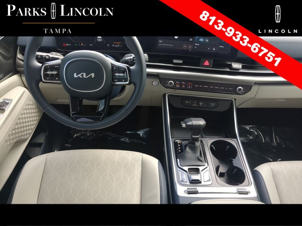 Used 2025 Kia Carnival SX FWD image 13