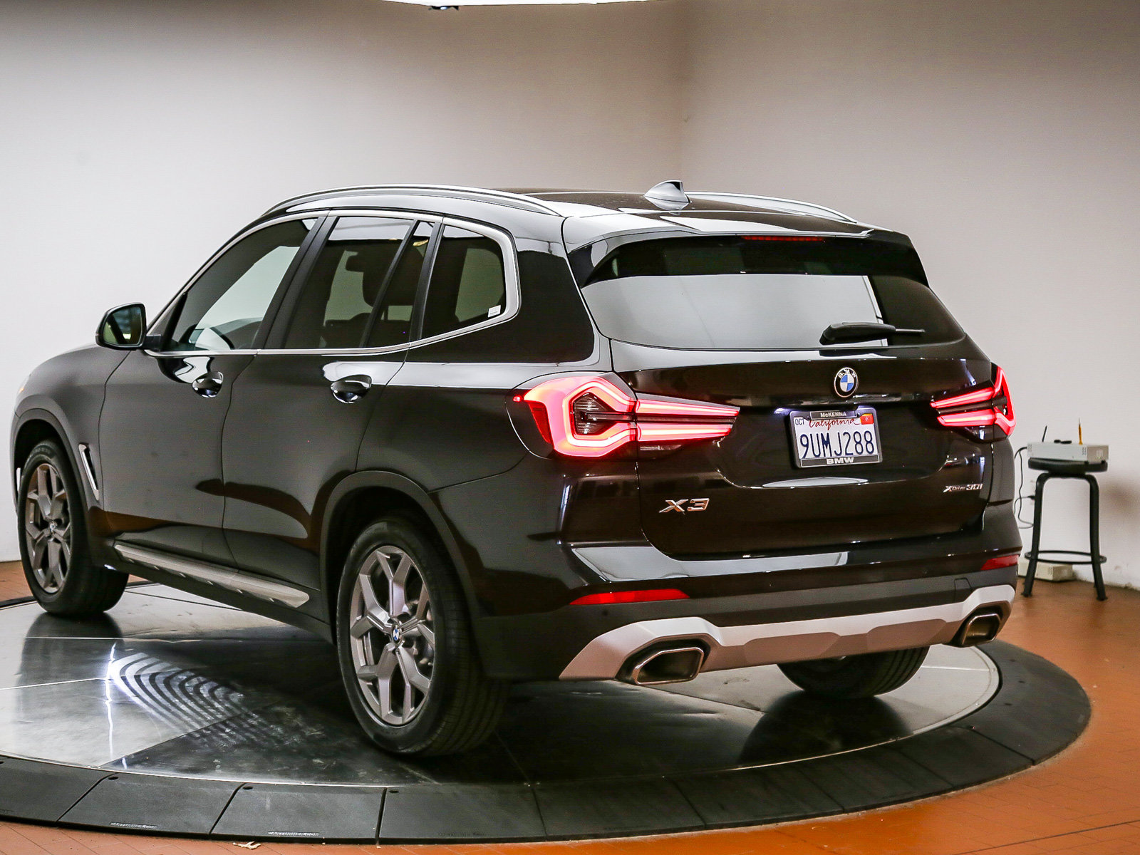 Certified 2024 BMW X3 xDrive30i w/ Premium Package AWD/4WD image 5