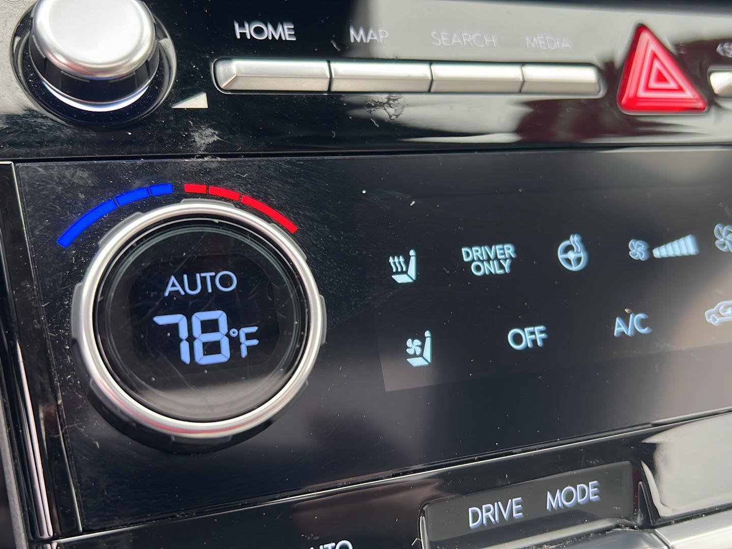 Used 2024 Hyundai Santa Fe Calligraphy image 30