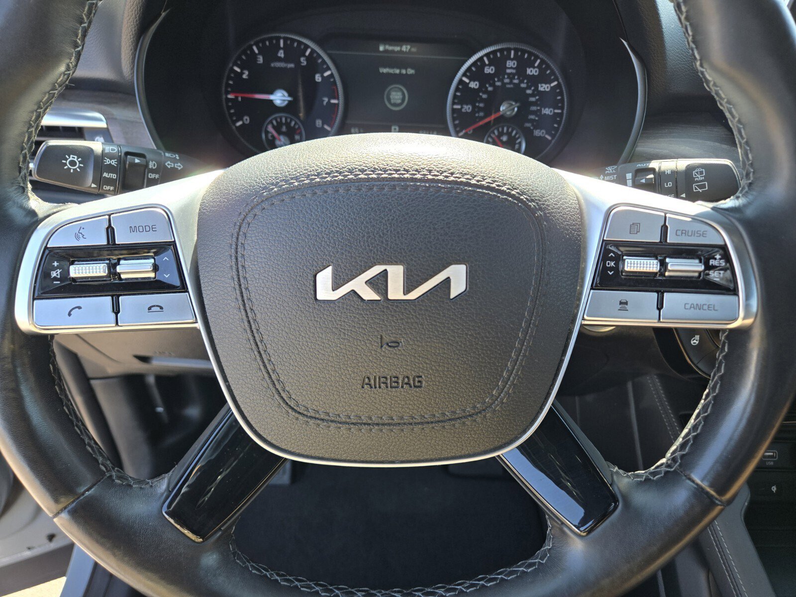 Certified 2022 Kia Telluride SX w/ SX Prestige Package image 23