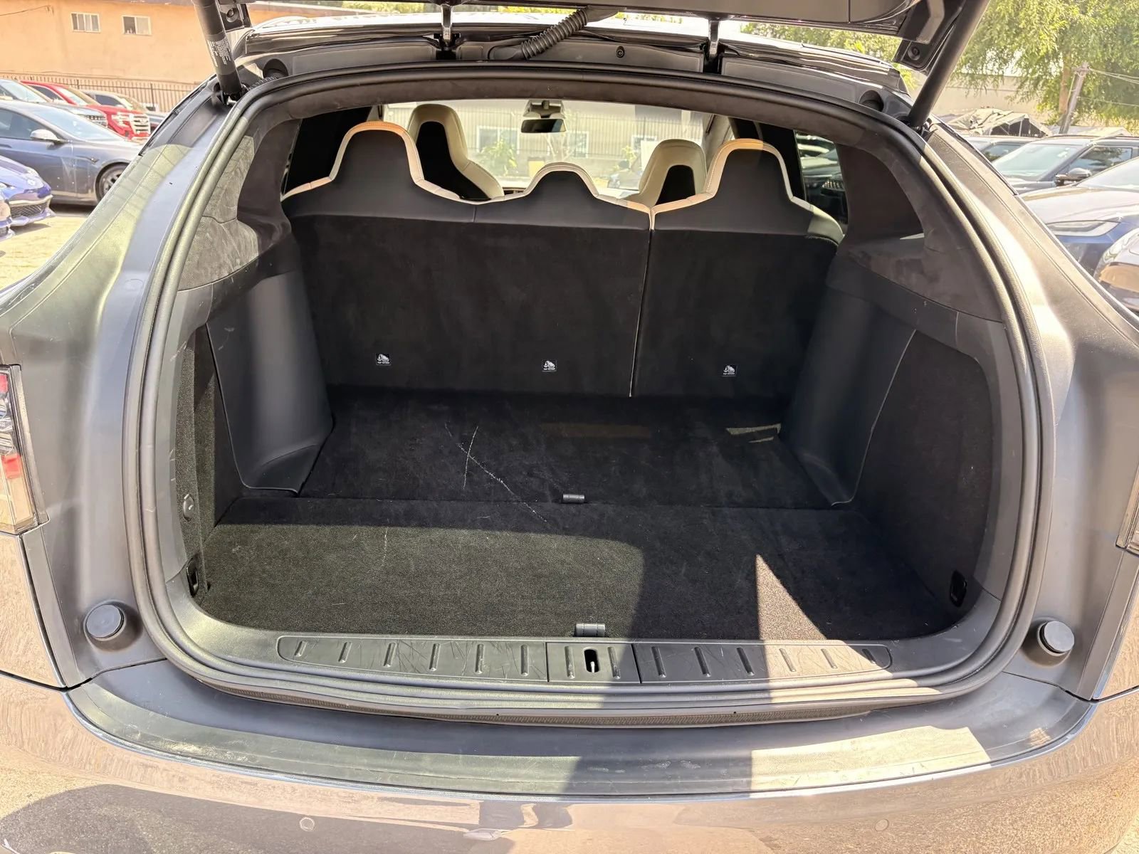 Used 2019 Tesla Model X Long Range AWD/4WD image 8