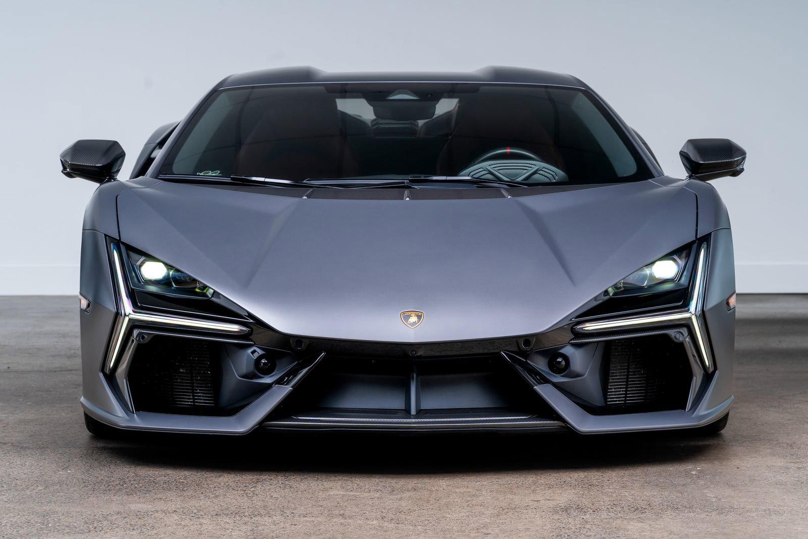 Used 2025 Lamborghini Revuelto AWD/4WD image 2