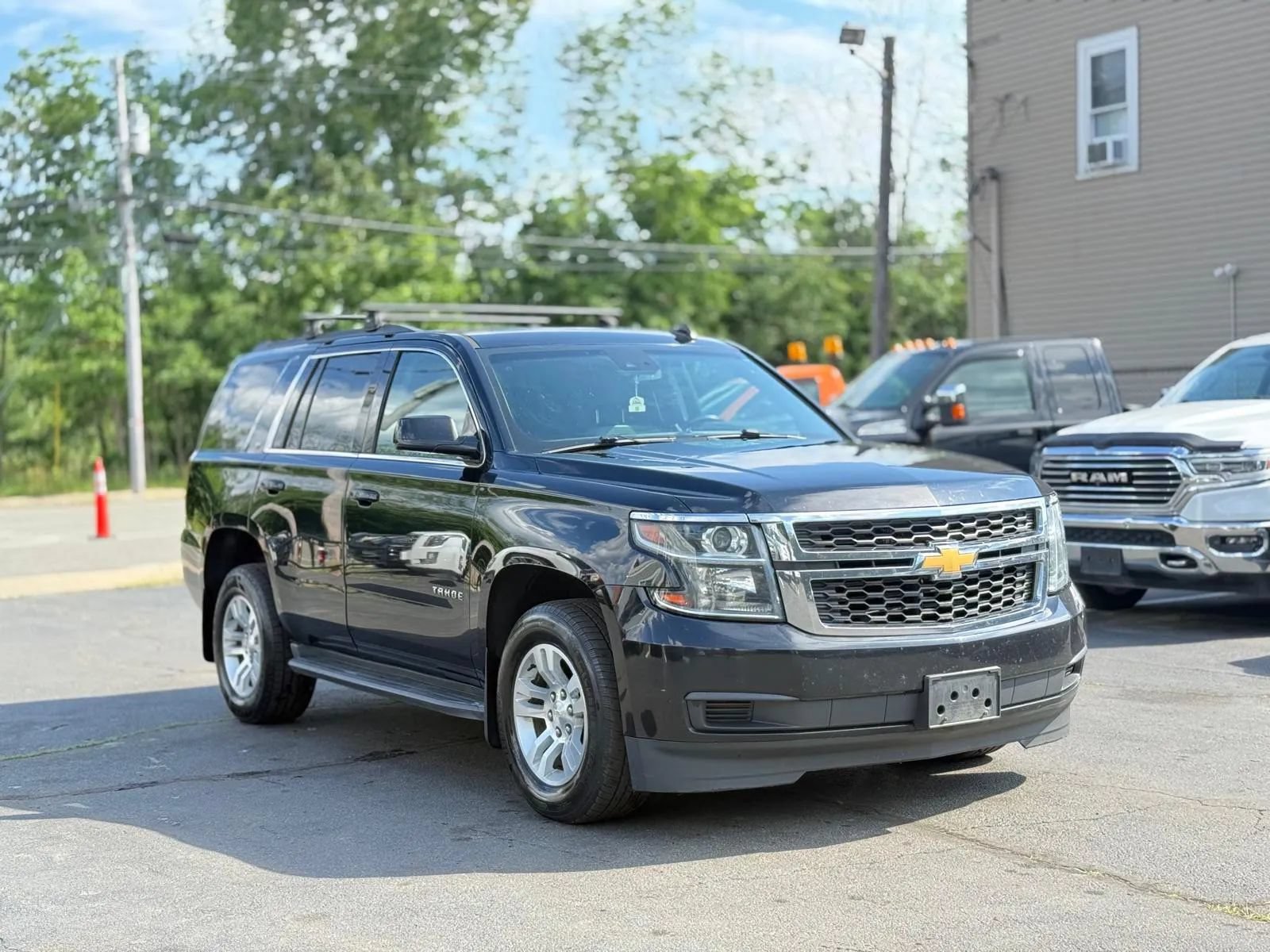 Used 2019 Chevrolet Tahoe LT AWD/4WD image 4