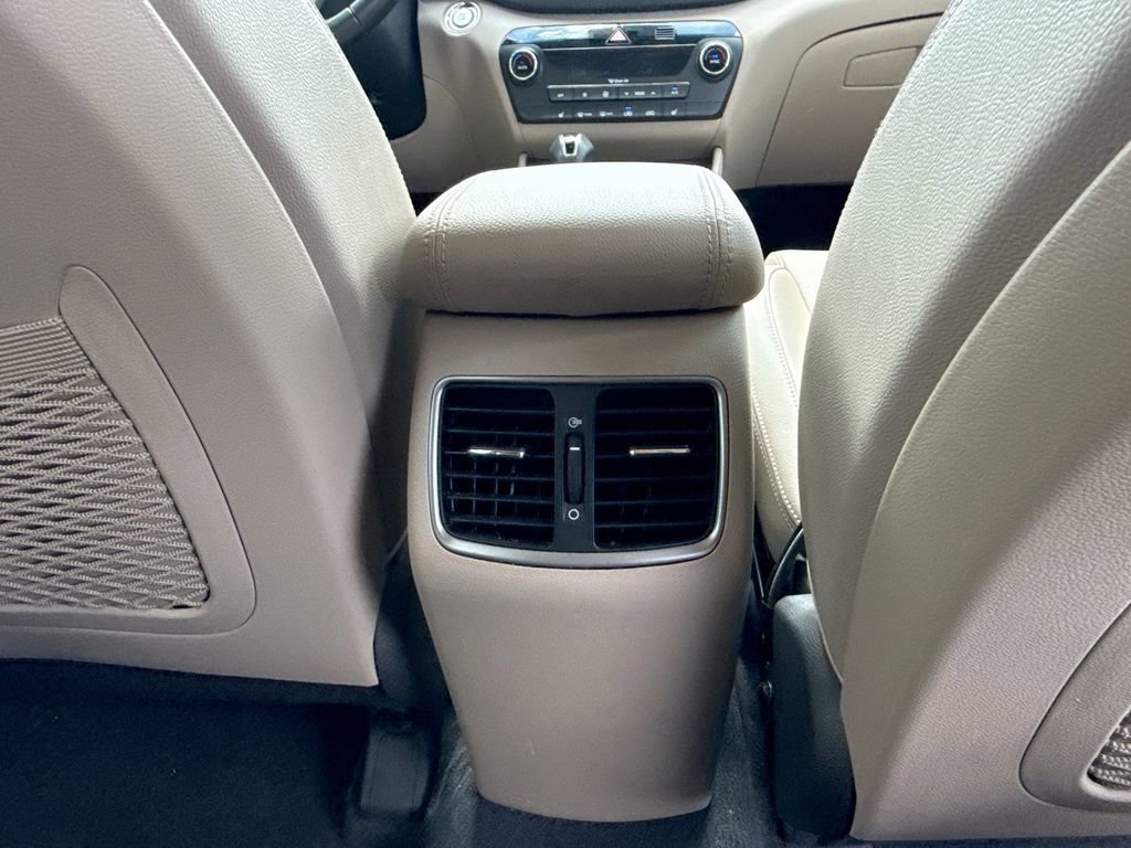 Used 2018 Hyundai Tucson SEL Plus FWD image 18