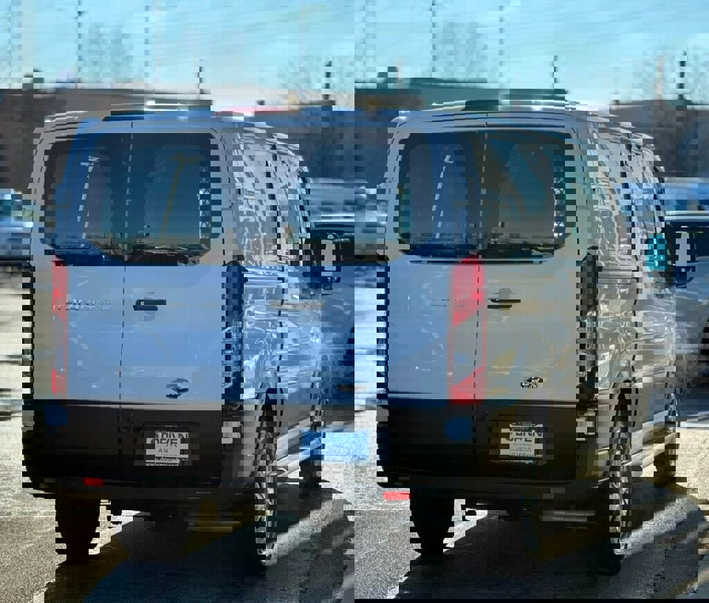 Used 2024 Ford Transit 250 Low Roof w/ Exterior Upgrade Package image 5