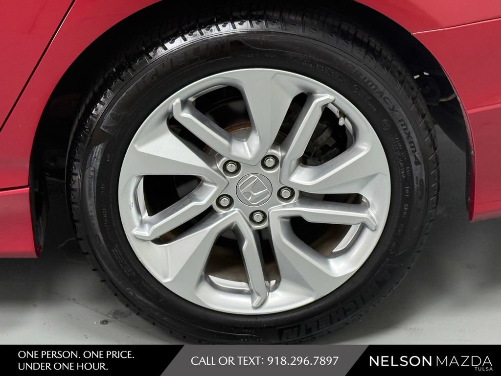 Used 2018 Honda Accord LX image 13