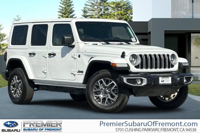 Used 2025 Jeep Wrangler Unlimited Sahara AWD/4WD image 1