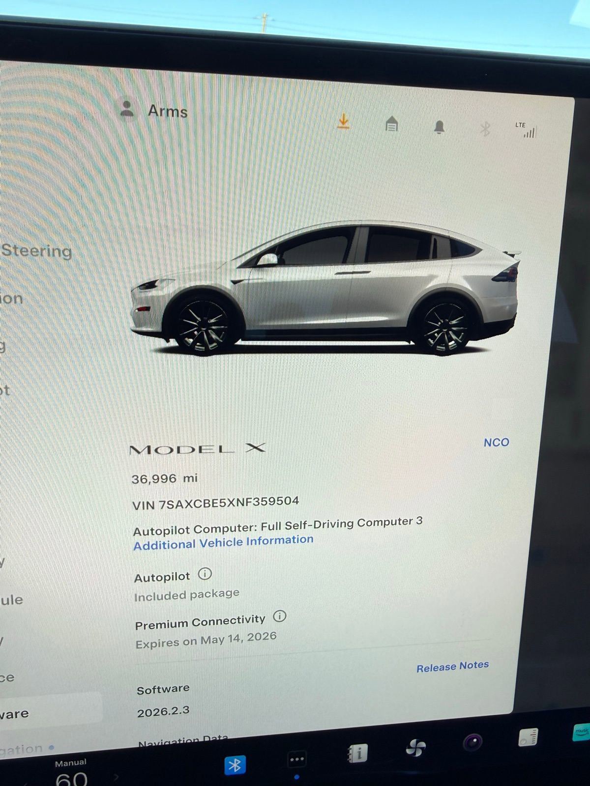 Used 2022 Tesla Model X image 8