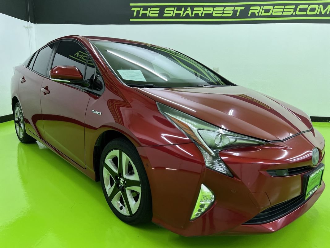 Used 2017 Toyota Prius FWD image 2